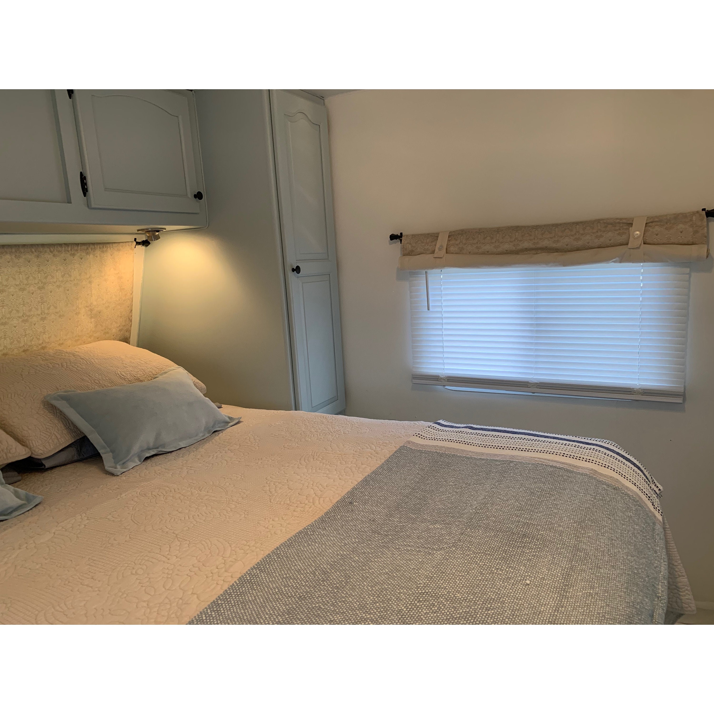 RV / Camper / Travel Trailer Cortinas enrollables, persianas, cubiertas de  ventanas - Hecho a pedido - Etsy México, image size:3000x3000