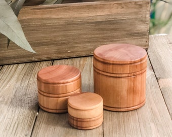 3 Wooden Nesting Boxes