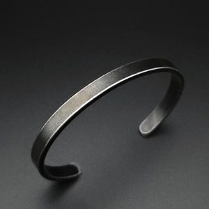 Wikinger Armreif Manschetten Armreif Handgemachter Schmuck für Männer Geschenk für Ihn Keltisches Design oxidiertes Armband für Männer.