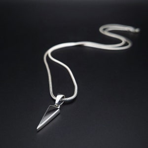 Herren Anhänger Halskette schwarzer Onyx Edelstein, Handgemachter Schmuck für Männer, Silber Pfeil Anhänger, Herrenschmuck, Einzigartige Geschenke für Männer, Geschenk für ihn