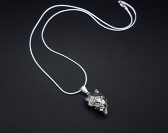 Collier pendentif météorite brut pour homme, bijoux en pierres précieuses naturelles, bijoux faits main, pendentif avec chaîne, cadeau unique pour homme, cadeau pour lui