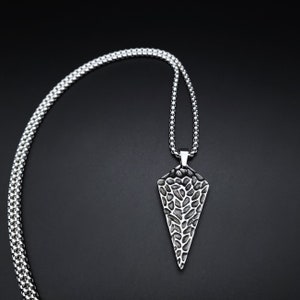 Unique Handmade Men&#39;s Arrow Pendant Necklace, Titanium Chain, Gifts for Him, Minimalist Handmade Jewelry for men, Unique Gifts for men
