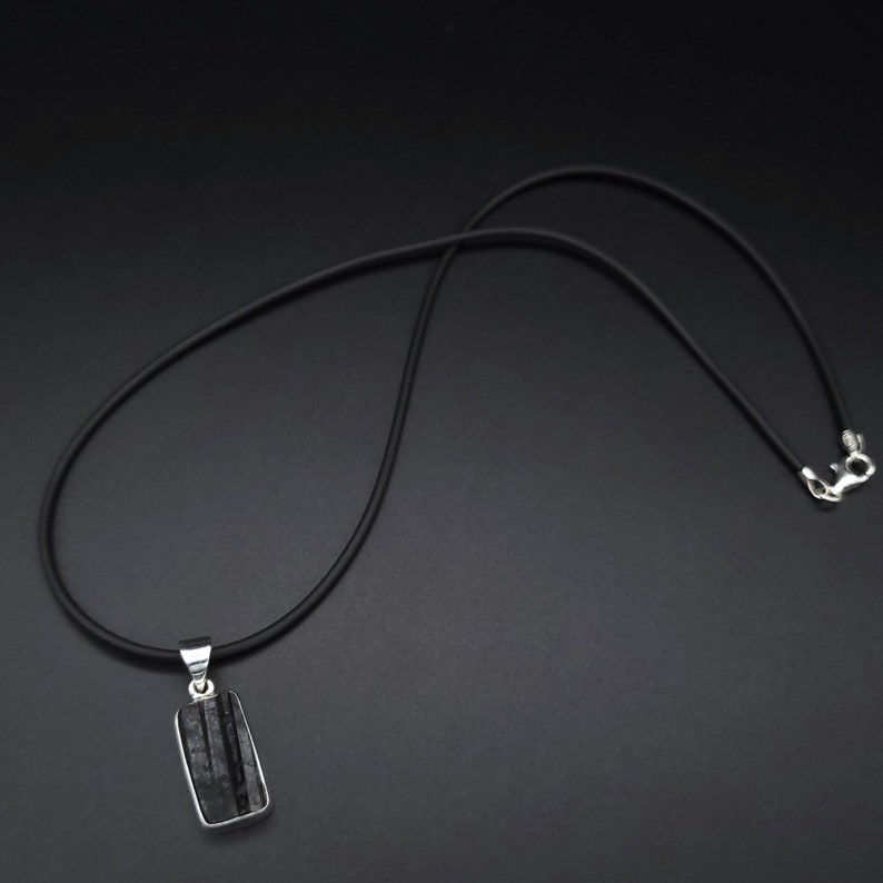 Collar colgante de turmalina negra cruda para hombre, joyería para hombre, colgante de piedra con cadena, joyería hecha a mano para hombre, regalo único para hombre, para él imagen 7