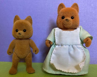Vintage Maple Town - Dog Family