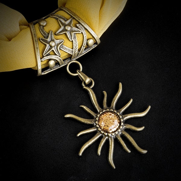 Sun and Stars Scarf Ring, On-Trend Scarf Jewellery, Antique Bronze Slider Pendant, Gold Glitter Sun Charm, Scarf Jewelry, Scarf Clip