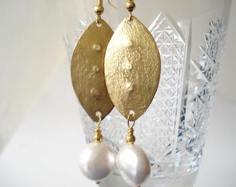 Hammered Bronze Earrings White Coin Pearls Earrings Gift for Her Unique Modern Pearls and Bronze Earrings Metalwork Bridal Pearls Earrings