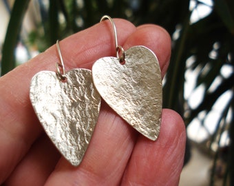 Hammered Silver Heart Earrings Modern Dangle Heart Earrings Minimal Handcrafted Heart Earrings Valentine's Love Artisan Heart  Earrings