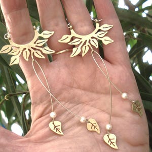 Pendientes de hoja de latón Papel Picado, pendientes de aro de hoja larga, pendientes de filodendro de bronce, pendientes de hoja de perlas, pendientes de aro de planta de potos, pendientes únicos
