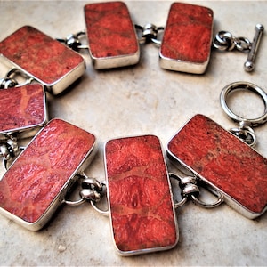 Coral Bracelet Vintage 80s Sterling Silver Bracelet Bezels Link Bracelet Sponze Coral Unique Bracelet Modern Style Coral Hinged Bracelet