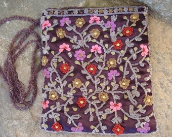 Bolso vintage de los años 80, adornado con bordados y cuentas, color malva y morado, bolso de tela único hecho a mano, bolso de hombro estilo boho para mujer, bolso de alta costura francesa.