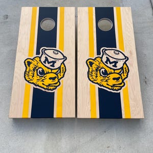 Cornhole Boards with Custom Logo with Center Stripe Bean Bag toss image 3