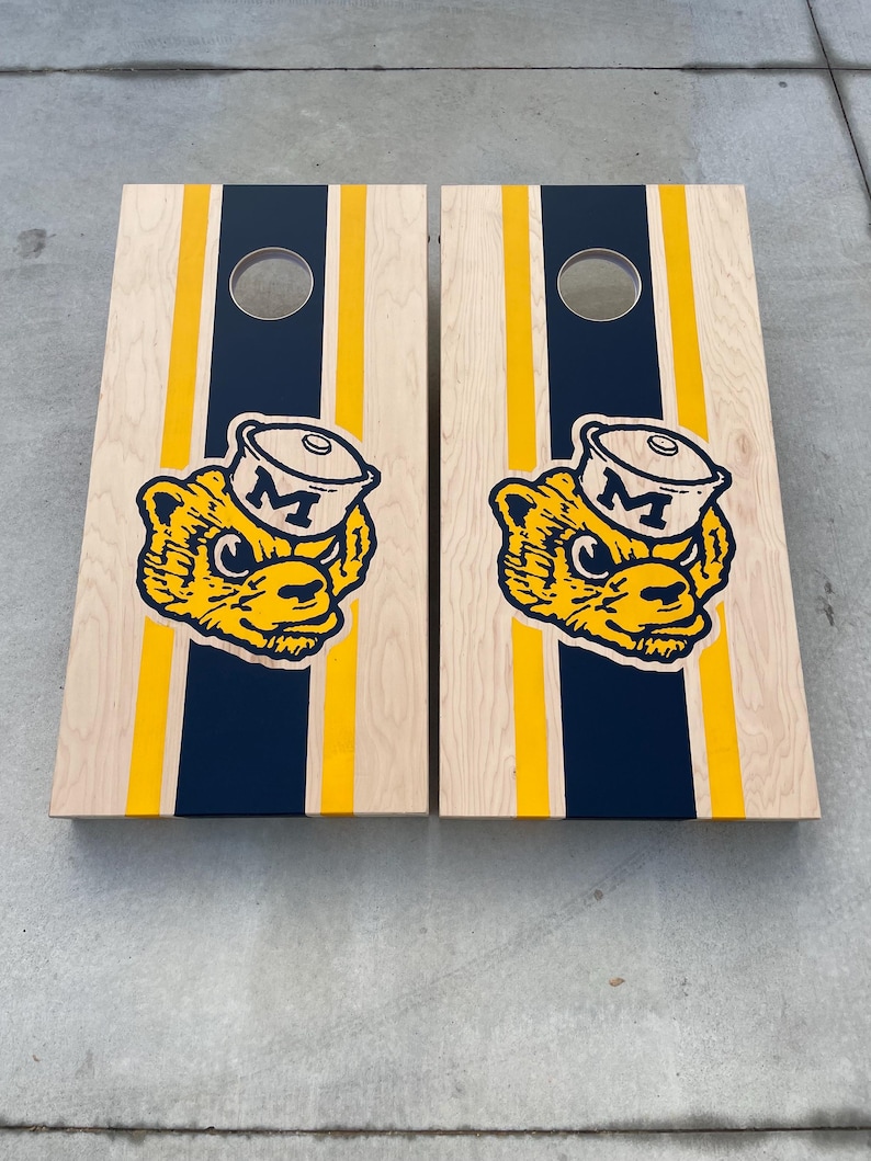 Cornhole Boards with Custom Logo with Center Stripe Bean Bag toss image 3