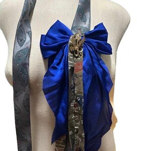 Lace Tie| maximalism necklace| Ladies Necktie| Bow Necklace|upcycled|Vintage Necktie|Statement Necklace|Scarf|Repurposed tie|Tie for women