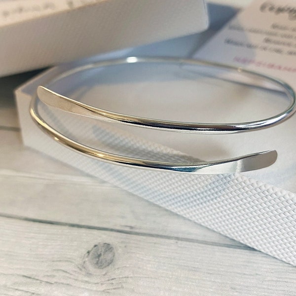 Fabriqué à la main - Bracelet jonc en argent sterling - Peut être personnalisé