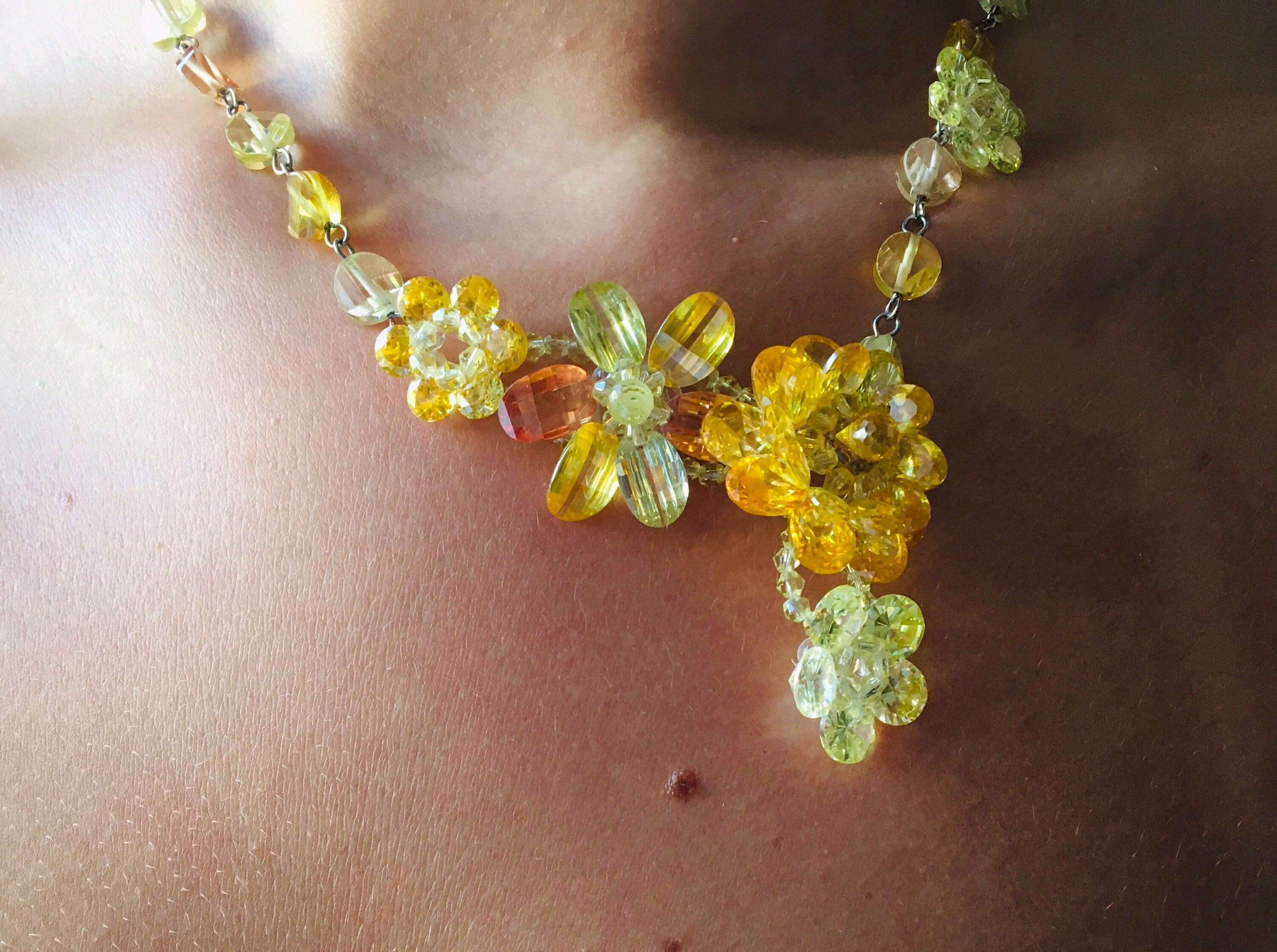 Butler and wilson flower necklace deals