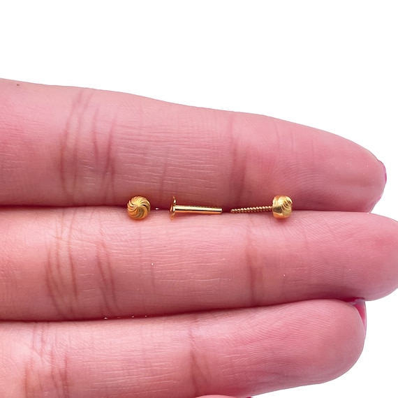 RainaJewels 22ct Yellow Gold Diamond Cut Swirl Children Stud Earrings Screw Back 3.3mm Diamond Cut Design Earrings Kids Earrings
