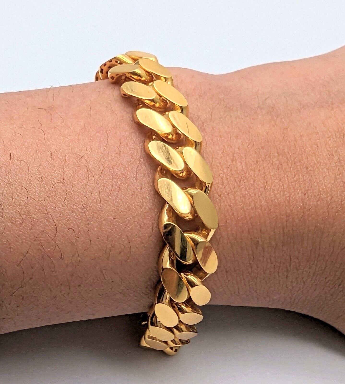 Shop Luxury 18ct Gold Bracelets & Bangles — Annoushka EU