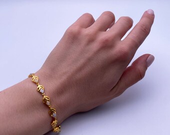 Fancy ladies bracelet deals