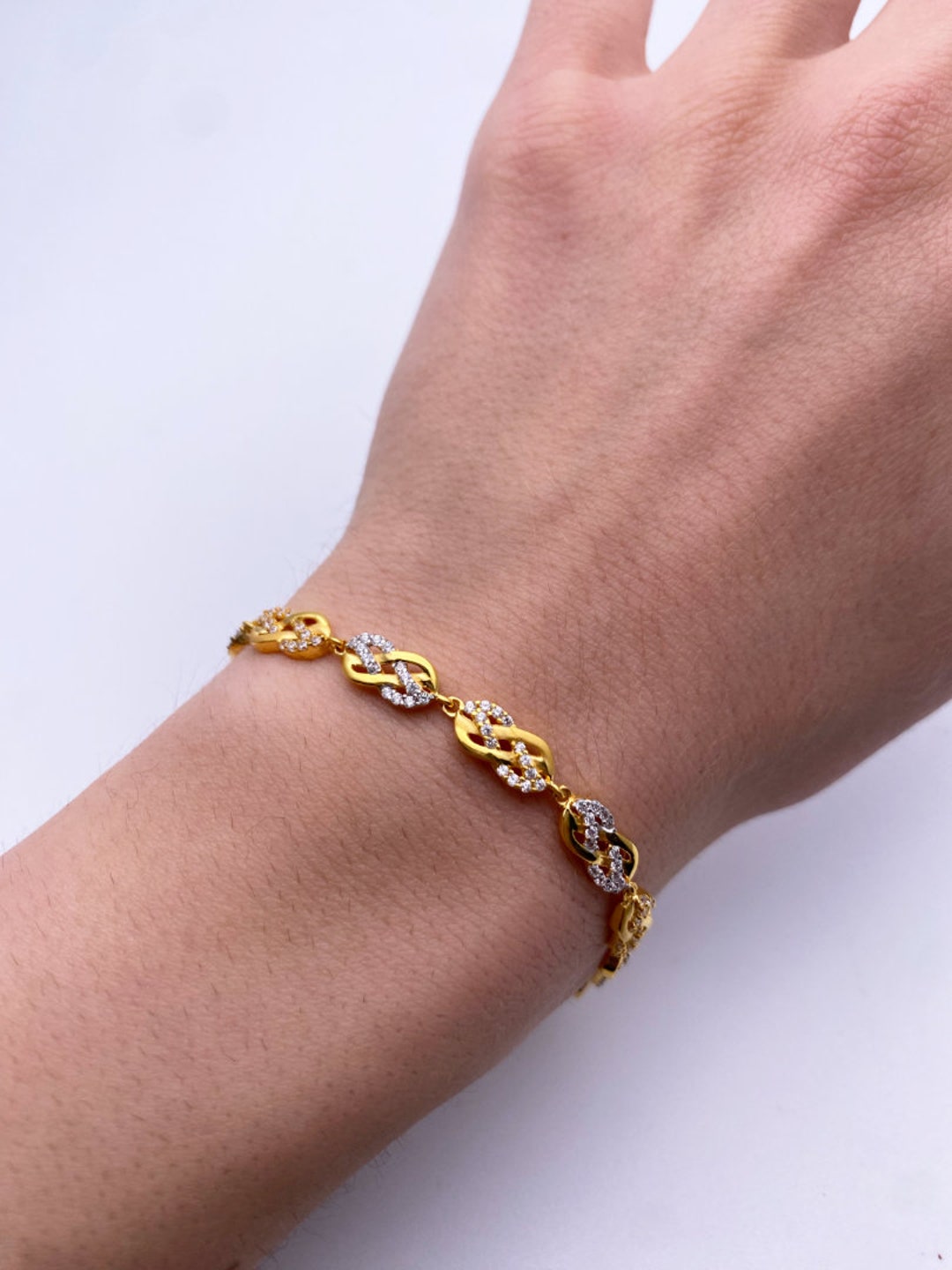 22k Plain Gold Bracelet JGS-2202-05575 – Jewelegance