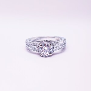 18ct White Gold Natural Round Diamond Halo Split Band Engagement Ring 1.20ct Gia