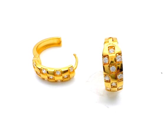 Baby boy hotsell gold earrings designs