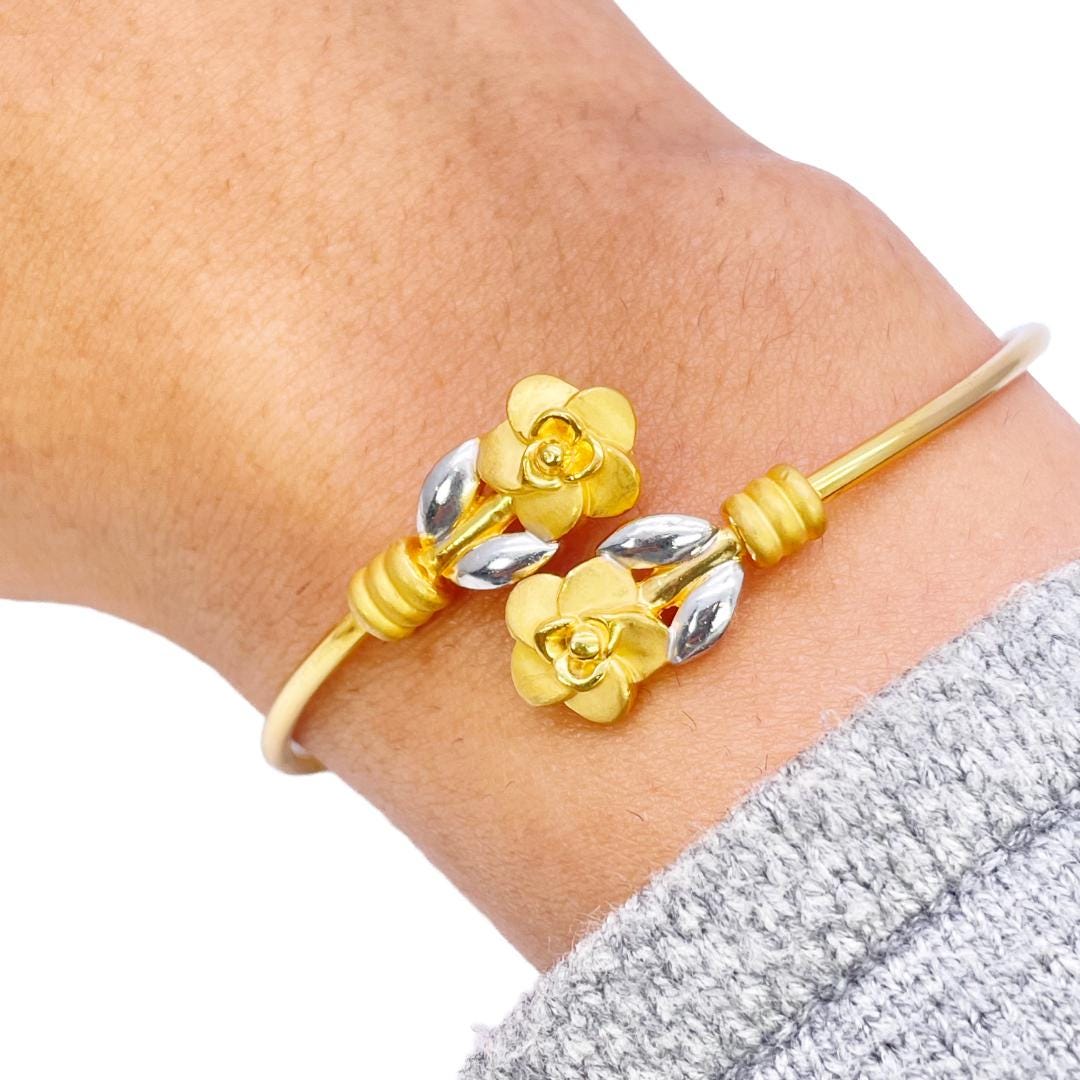 22ct Yellow Gold Two-tone Ladies Flower Flexible Bangle Bracelet