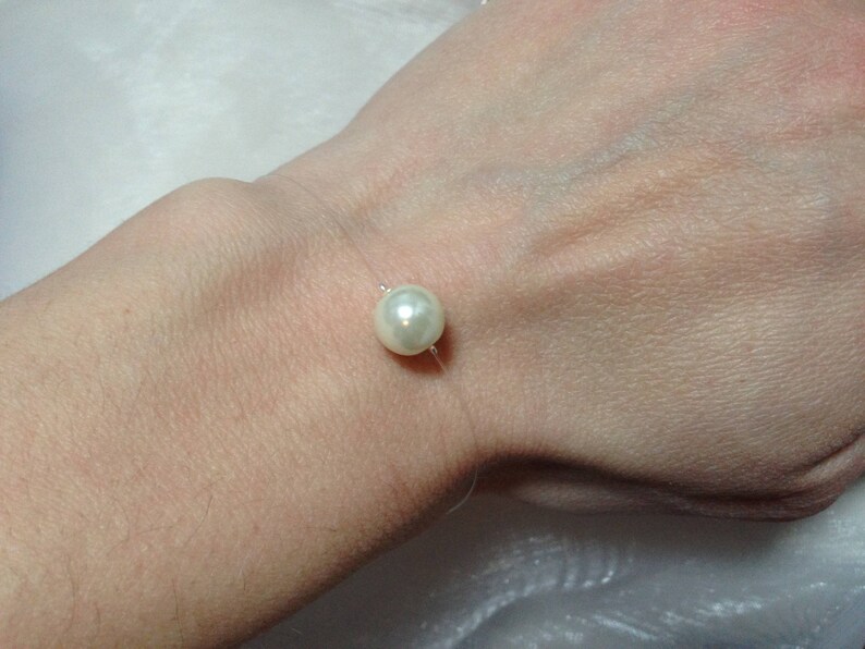 Set necklace bracelet earrings jewelry Ivory Pearl beads