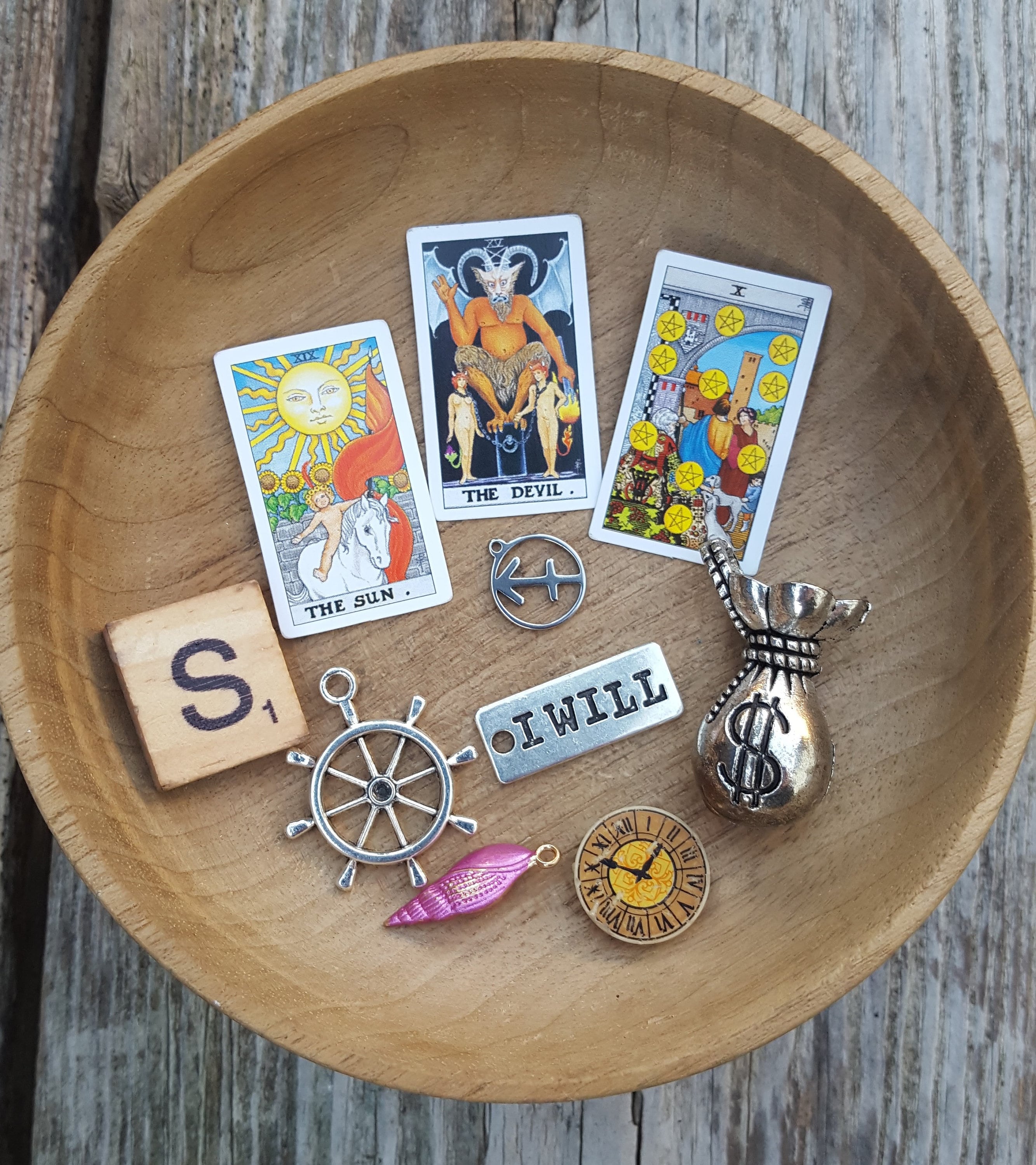 One Question Tarot and Oracle Reading with BONUS Charm Casting