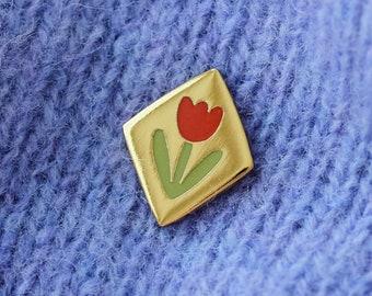 Tulip Flower Pin, Gold Enamel Badge, Lapel Brooch