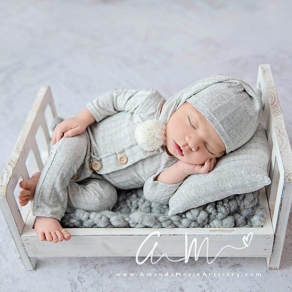 Neugeborenen Fotografie Outfit, Romper, Kissen und Mütze, Jungen outfit, Babyfotografie, Baby Fotografie, Fotoshooting