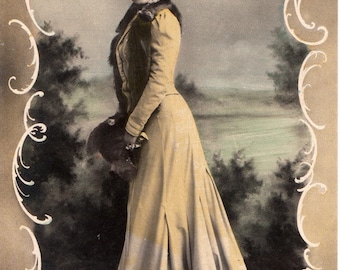 Vintage French Actress postcard . Brazil by Reutlinger studio . Paris