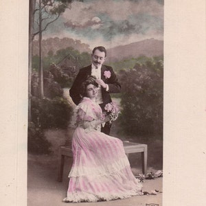 Vintage romántico francés los amantes de la postal. Postal de pareja. Postal de Belle epoque