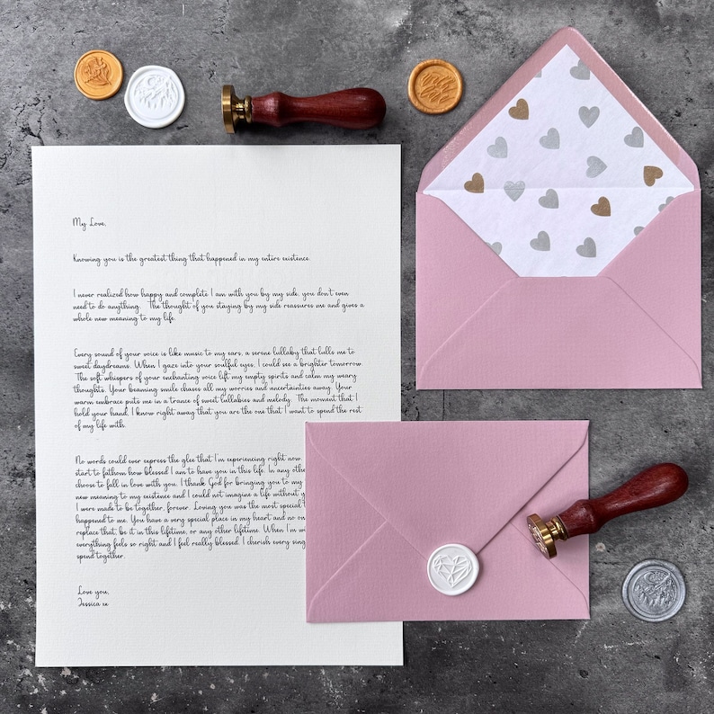Lettre d'amour Coeurs Cadeau personnalisé Cadeau de Saint-Valentin Pour petit ami ou petite amie Anniversaire Voeux de mariage Pink