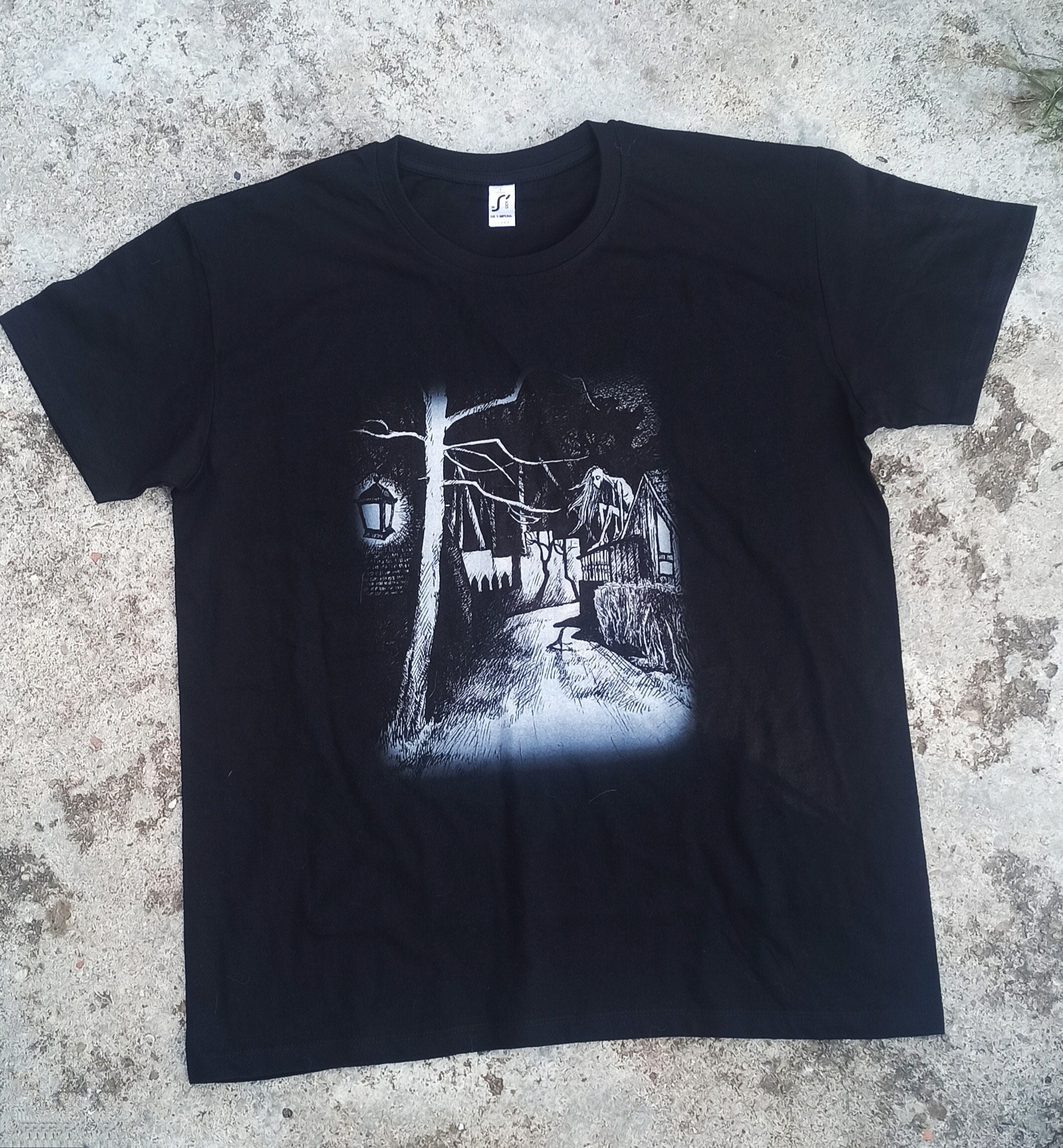 Night-time T-shirt - Etsy Night-time T-shirt - Etsy