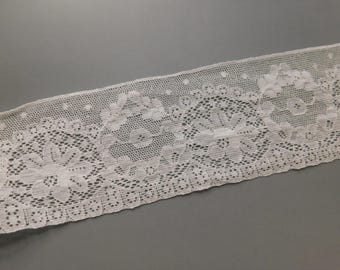 VINTAGE WHITE LACE nearly 3" wide by the Yard, Cut to order, Flat lace