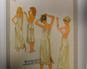 Simplicity 8862 misses 14 Lingerie slips half full long Pattern destash