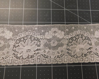 Vintage White Lace nearly 3" wide by the Yard Cut to order Flat lace
