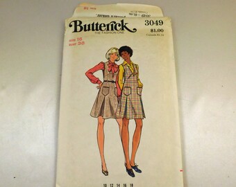 Sewing Pattern Vintage Butterick 3049 Vee neck Jumper Size 16 Bust 38 Princess Seaming uncut unused