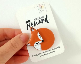 Sleeping fox brooch