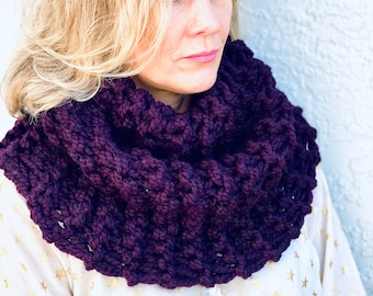 Neck Cowl Scarf in Eggplant, Chunky Knit, Mobius Infinity Scarf for Women, Hand Knitted Neck Warmer, Outlander Gift, Gift for Girlfriend