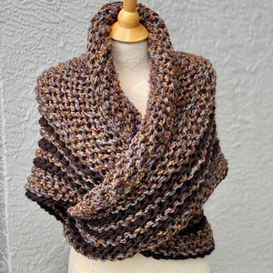 Outlander Inspired Shawl, Triangle Wrap Scarf, Chunky Large Shoulder Warmer, Outlander Gift, Gift for Mother, Gift for Girlfriend