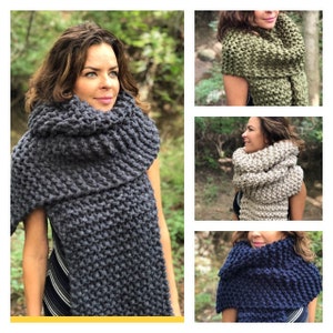 Oversized Scarf, Jumbo Yarn, XXL Ribbed Chunky Shoulder Wrap, 7-9 Feet Long Hand Knitted Neck Warmer, Wool/Acrylic Blend, Best Friend Gift