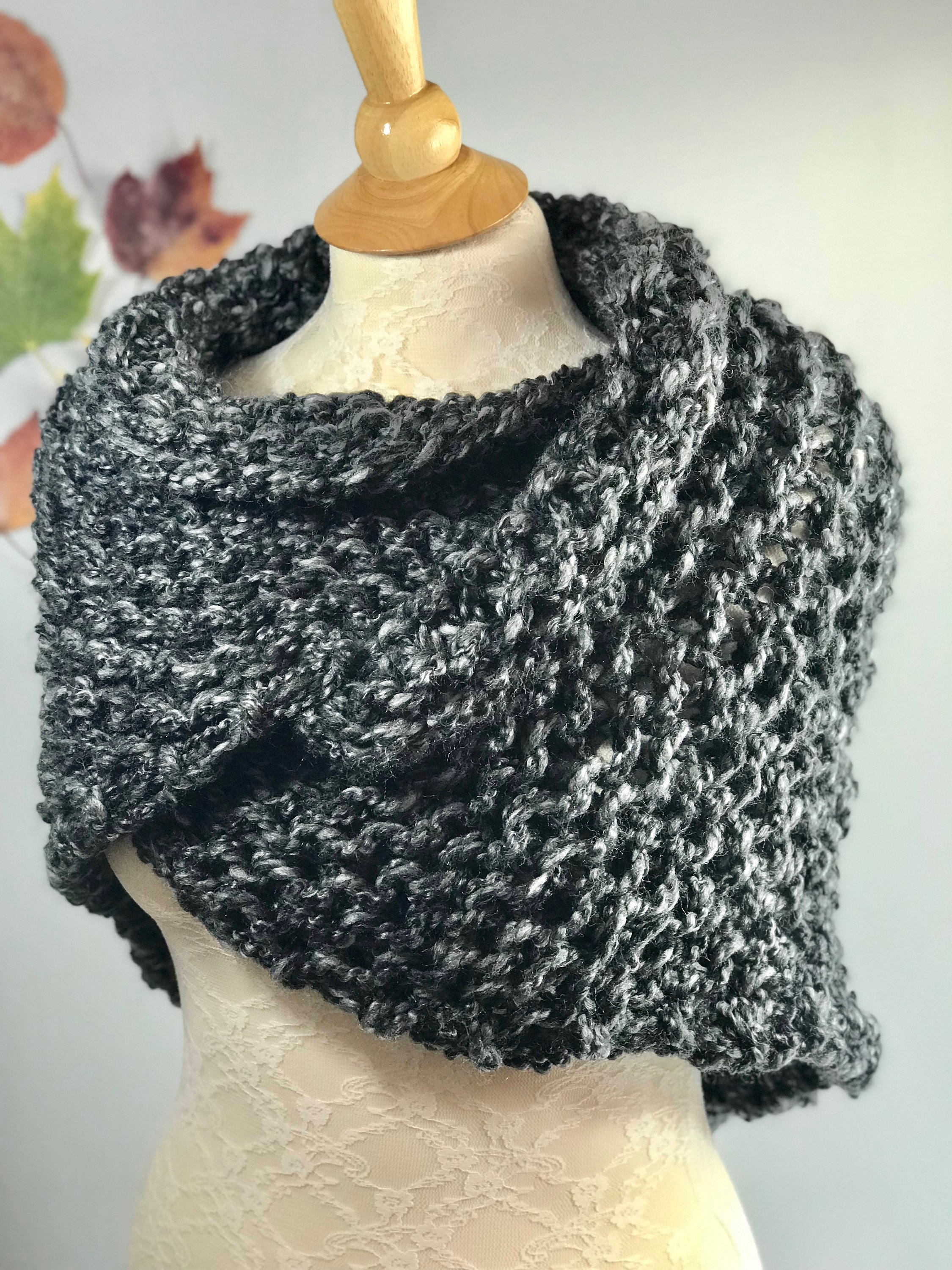 Highlands inspiriert Schal, Handgestrickt Wrap, wählen Sie Ihre Farbe, Grobstrick, Outlander Fan Geschenk, Geschenk für Frau, Geschenk für Mutter