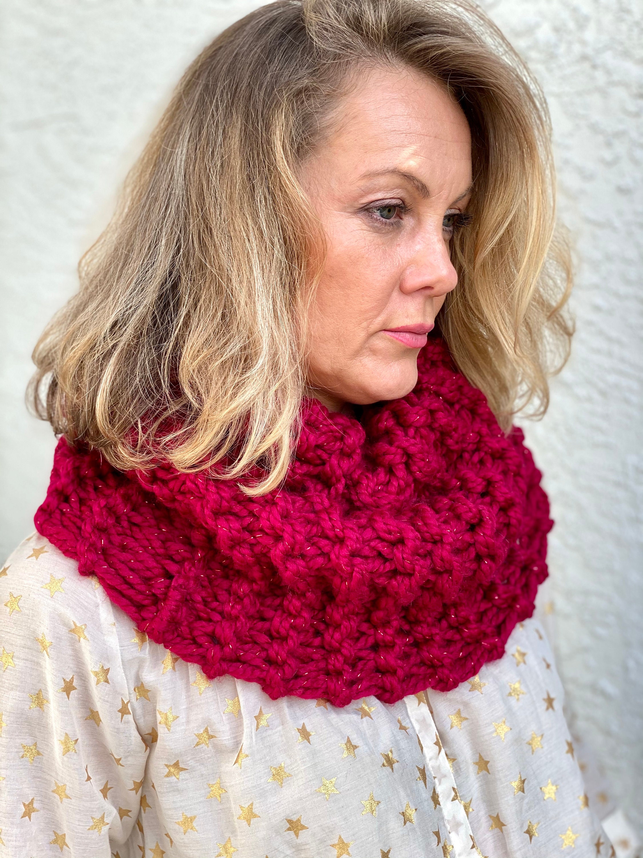 Outlander Cowl, Mobius Infinity Scarf in Christmas Red, Chunky Hand ...