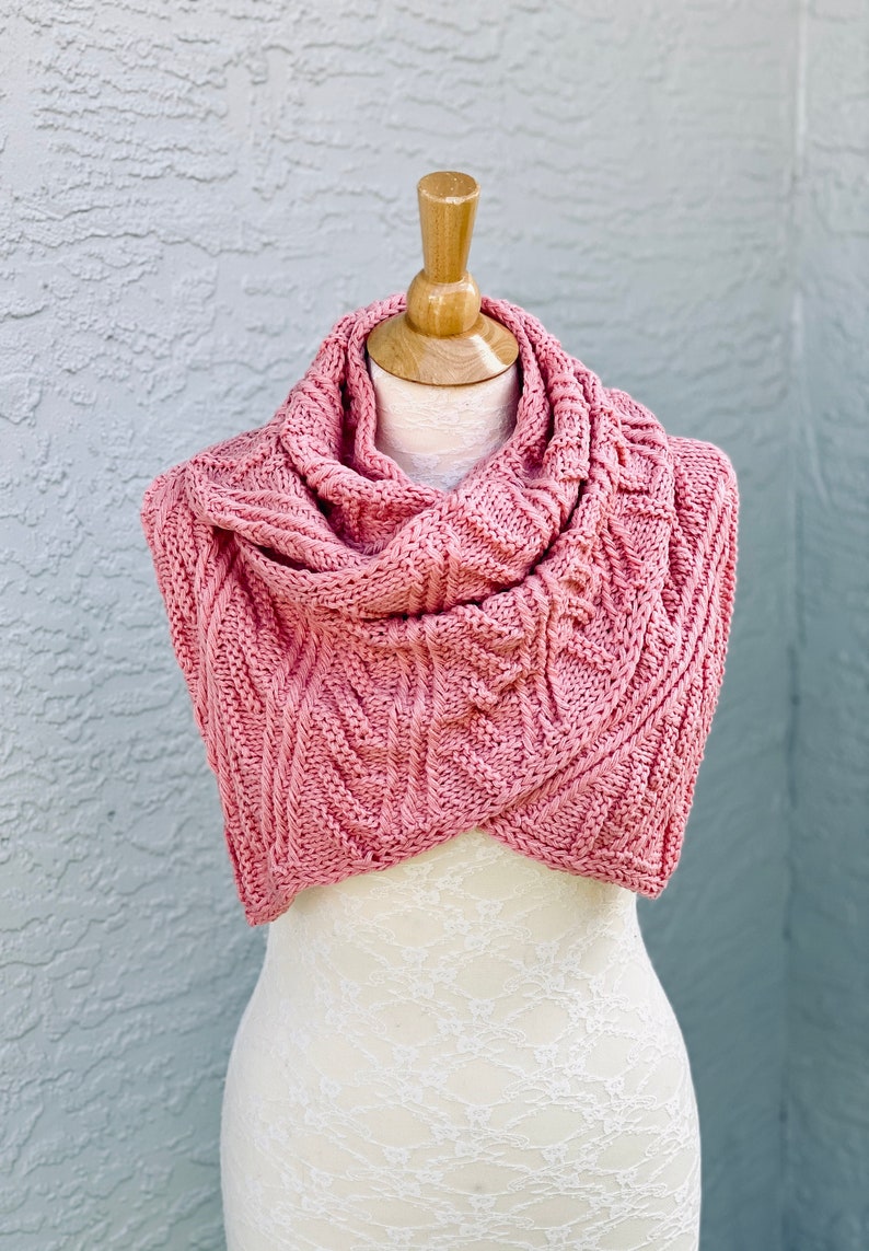 Outlander Scarf, Knitted Mini Shawl, Shoulder Wrap for Women, Soft Neck Warmer, Outlander Fan Gift, Gift for Mother, Her, SHIPS TODAY Soft pink