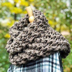 Sassenach Inspired Claire&#39;s Mobius Cowl KNITTING PATTERN - Beginner / Infinity Scarf, Neck Warmer - 2 Hour Project