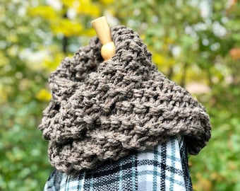 Sassenach Inspired Claire&#39;s Mobius Cowl KNITTING PATTERN - Beginner / Infinity Scarf, Neck Warmer - 2 Hour Project