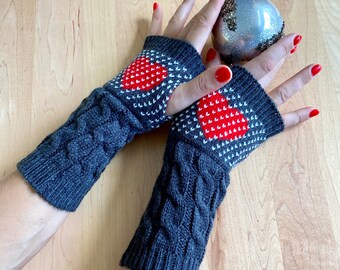 SHIP TODAY! Knitted arm warmers, mittens, wristers, texting gloves, gift for girlfriend, daugther, stocking stuffer