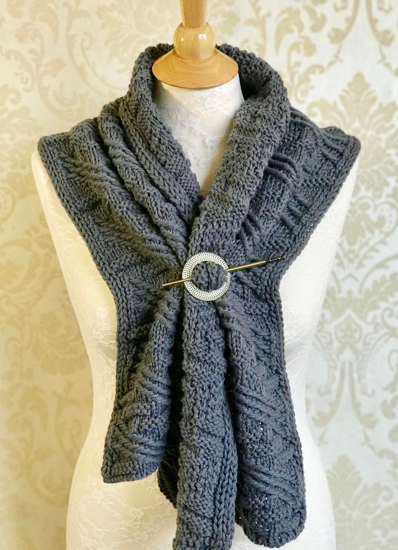 Outlander Scarf, Knitted Mini Shawl, Shoulder Wrap for Women, Soft Neck Warmer, Outlander Fan Gift, Gift for Mother, Her, SHIPS TODAY Gray