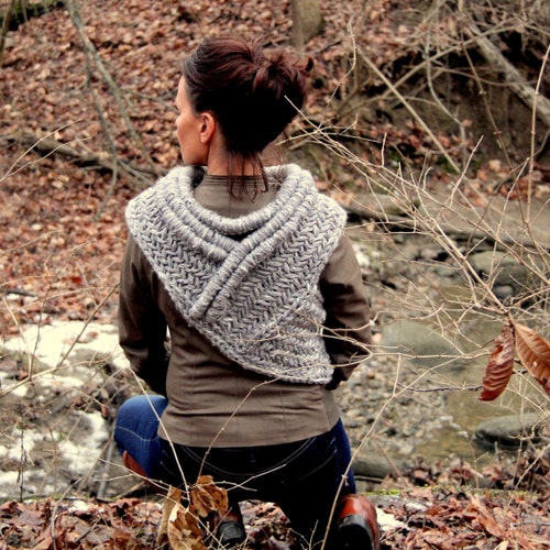 Y2k Cute Stripe Neckerchief For Women - Knitted Martinique